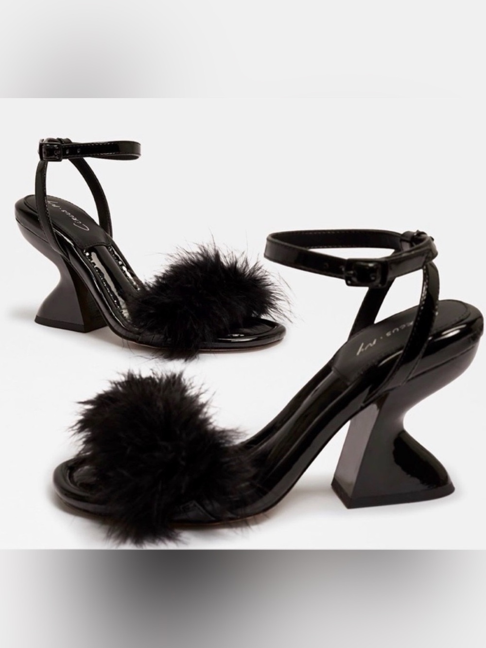 NWT Circus NY by Sam Edelman Brenna Ostrich Feather Ankle Strap Sandals-Size 8.5